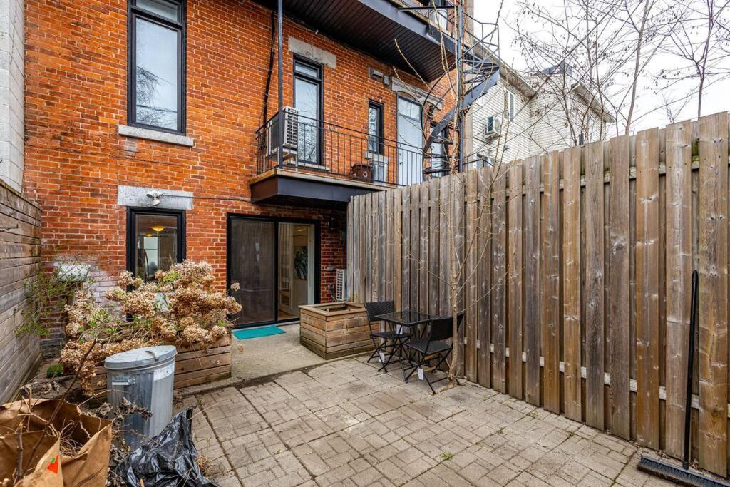 Urban Oasis In The Heart Of Montreal Apartment Exterior photo